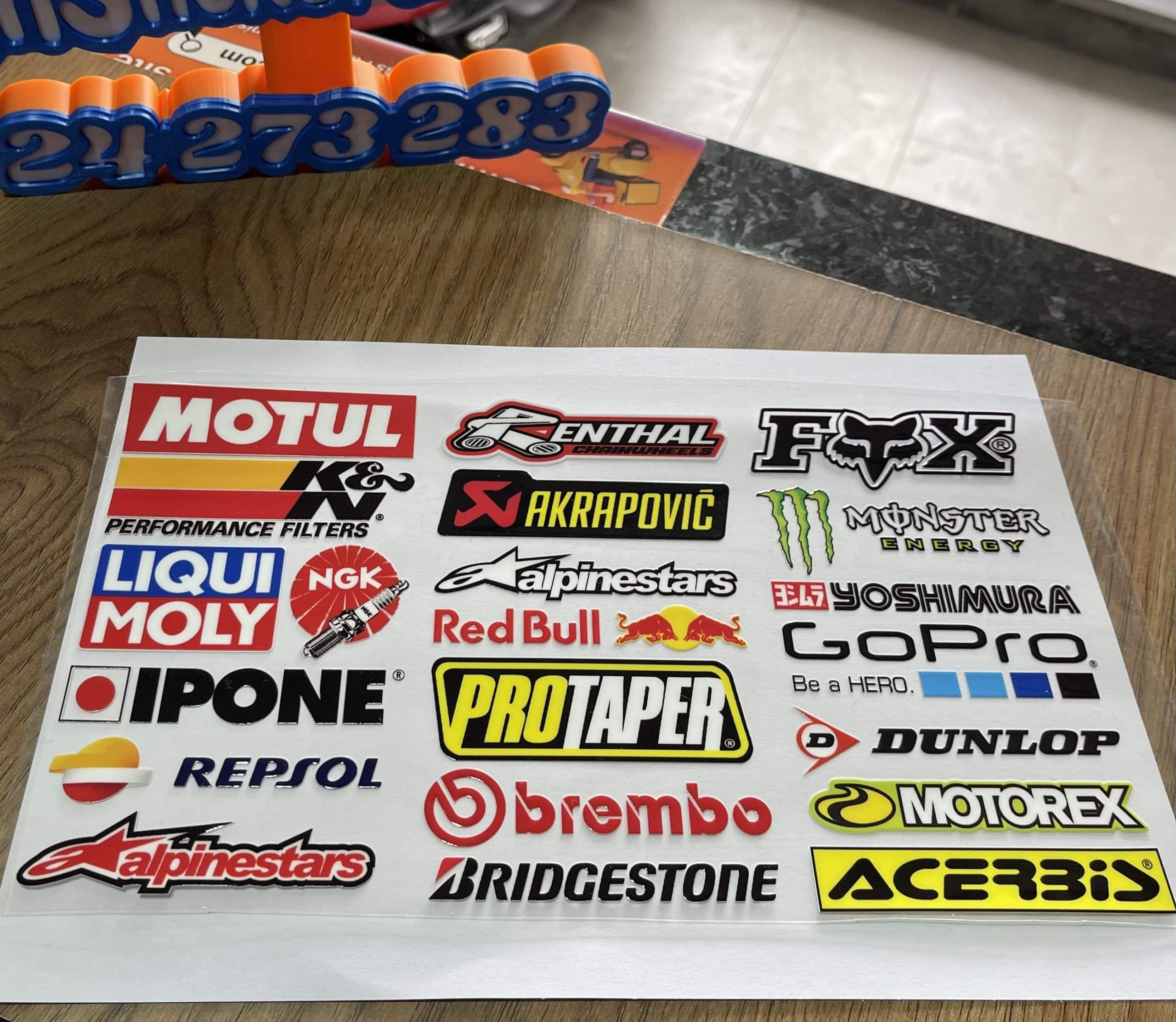 IMG_6673 (1) Premium V1 Stickers Autocollant 3D – Image 1